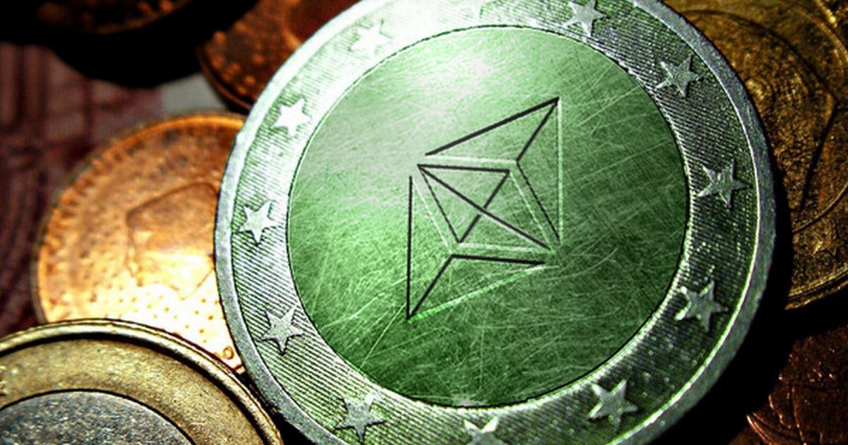 Ethereum Classic Continues To Follow Bitcoin, Holds Above This Key Level: Is A Bullish Weekend Ahead?